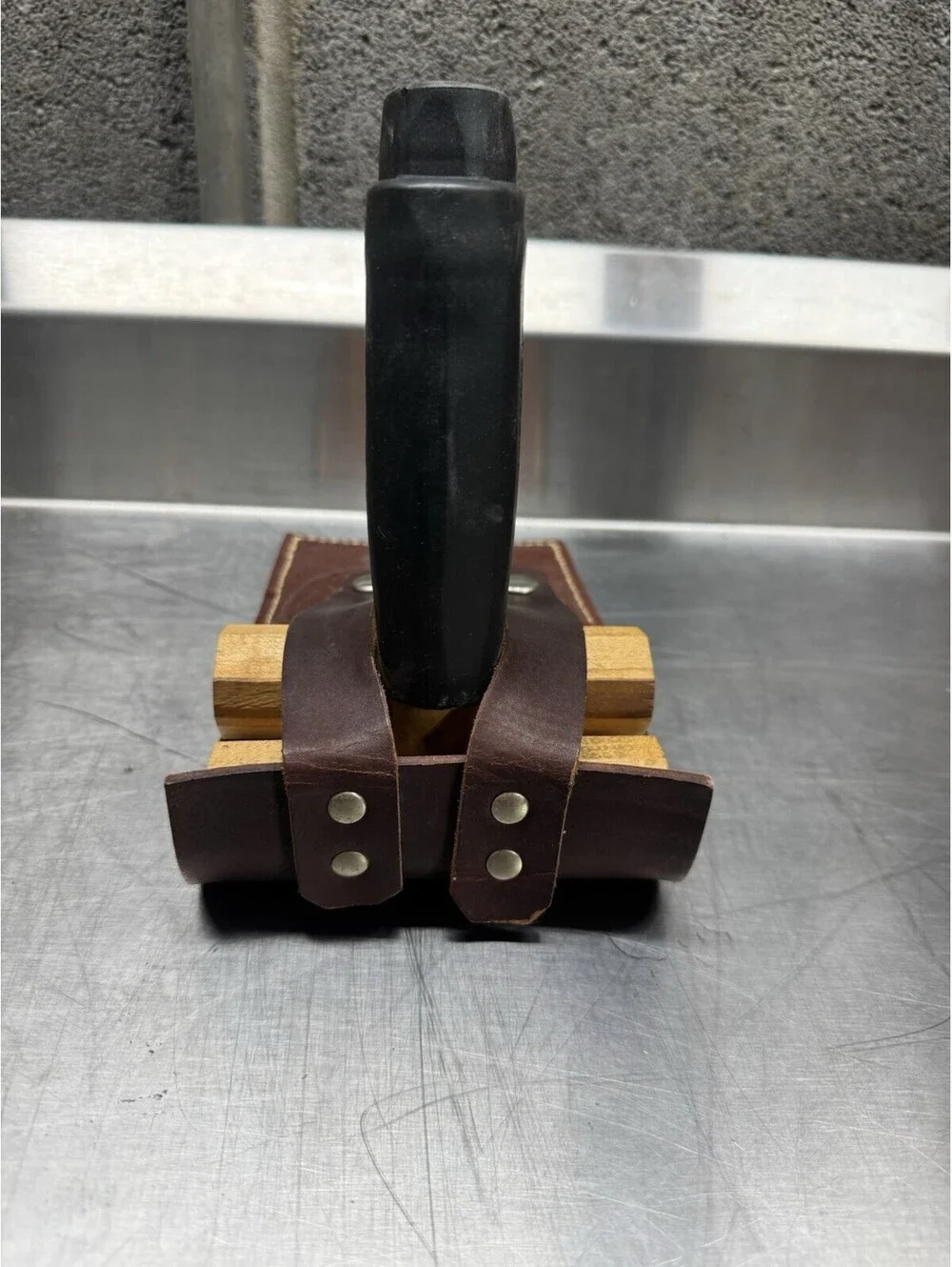 Wool combs 2 rows by Ritchey - a reliable tool for combing wool